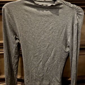 NWT M Commense Gray Long Sleeve Lightweight Top